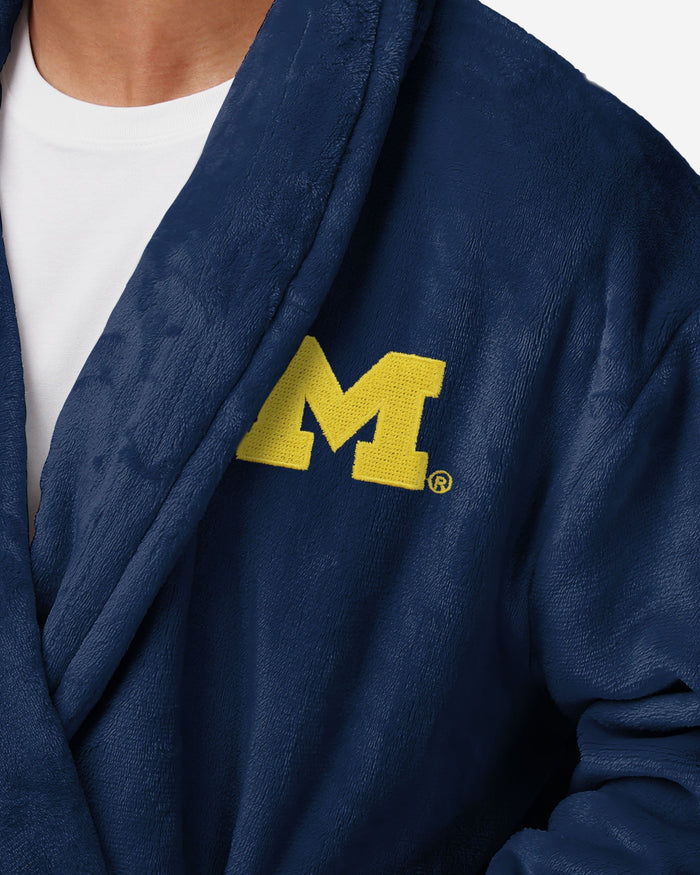 Michigan Wolverines Lazy Day Team Robe FOCO - FOCO.com