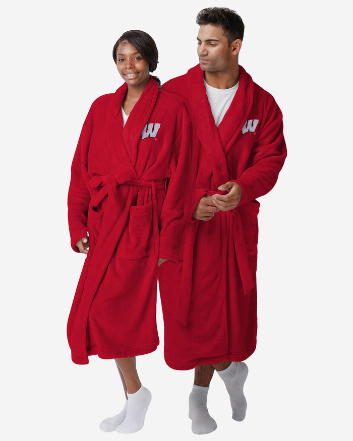 Wisconsin Badgers Lazy Day Team Robe FOCO - FOCO.com