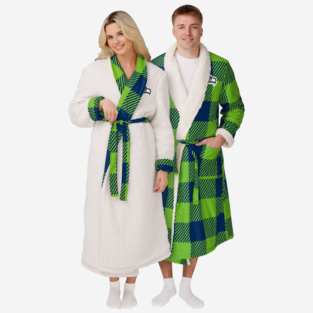 Seattle Seahawks Lounge Life Reversible Robe FOCO S/M - FOCO.com