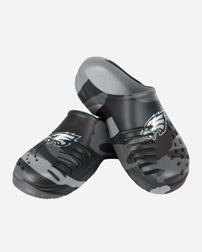 Philadelphia Eagles Tonal Camo Clog FOCO - FOCO.com