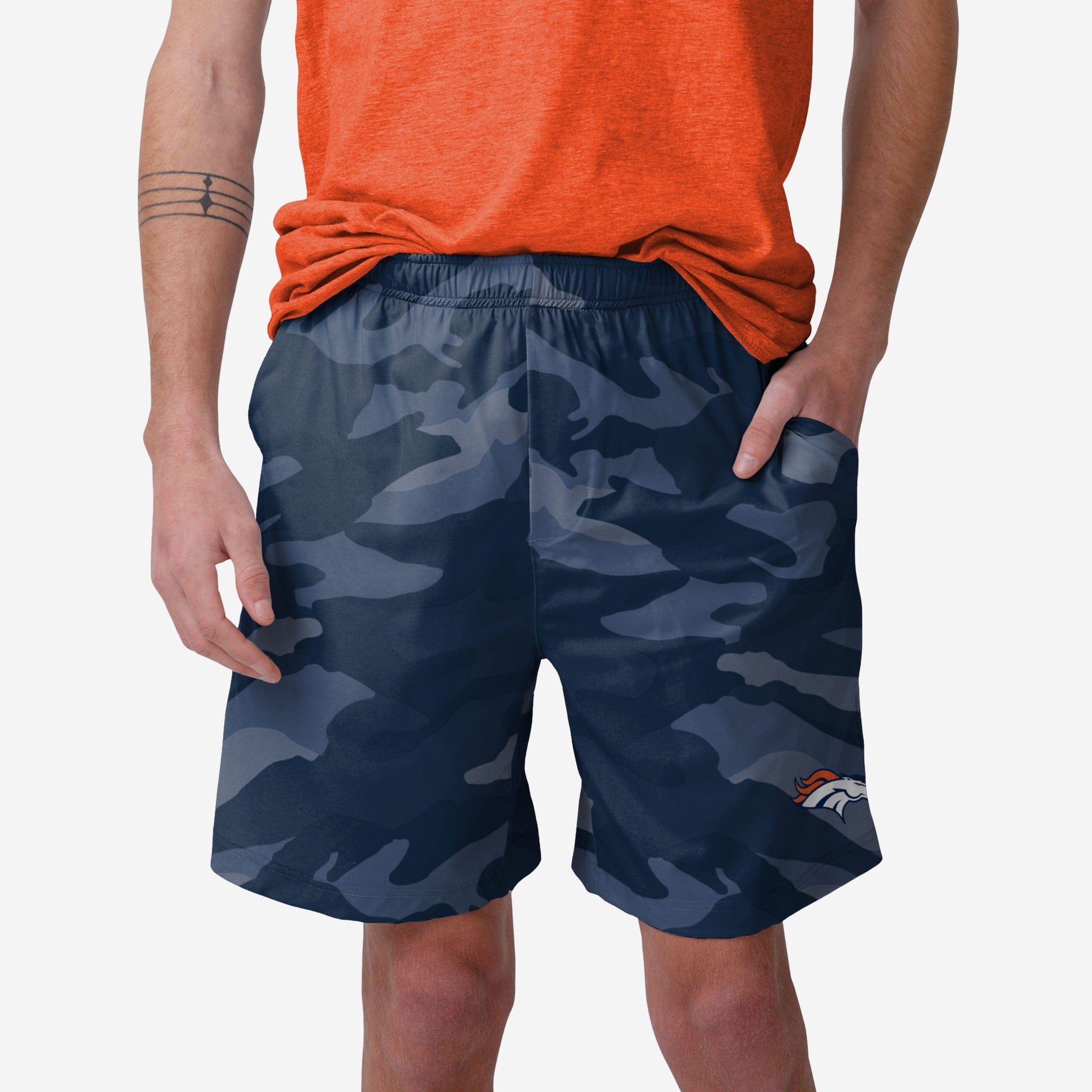 FOCO Denver Broncos NFL Mens Tonal Camo Woven Shorts