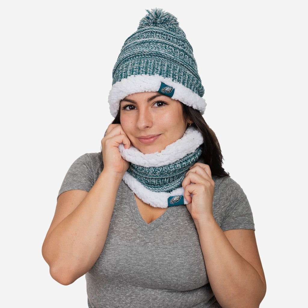 Philadelphia Eagles Womens Color Wave Chunky Beanie & Gaiter Scarf Set FOCO - FOCO.com