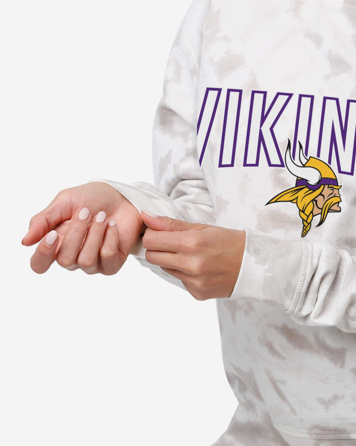 Minnesota Vikings Womens Cloud Coverage Sweater FOCO - FOCO.com