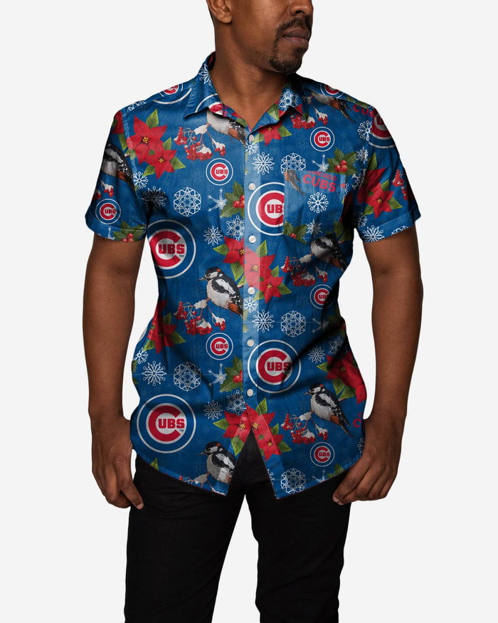 FOCO Chicago Cubs Mistletoe Button Up Shirt, Mens Size: 3XL