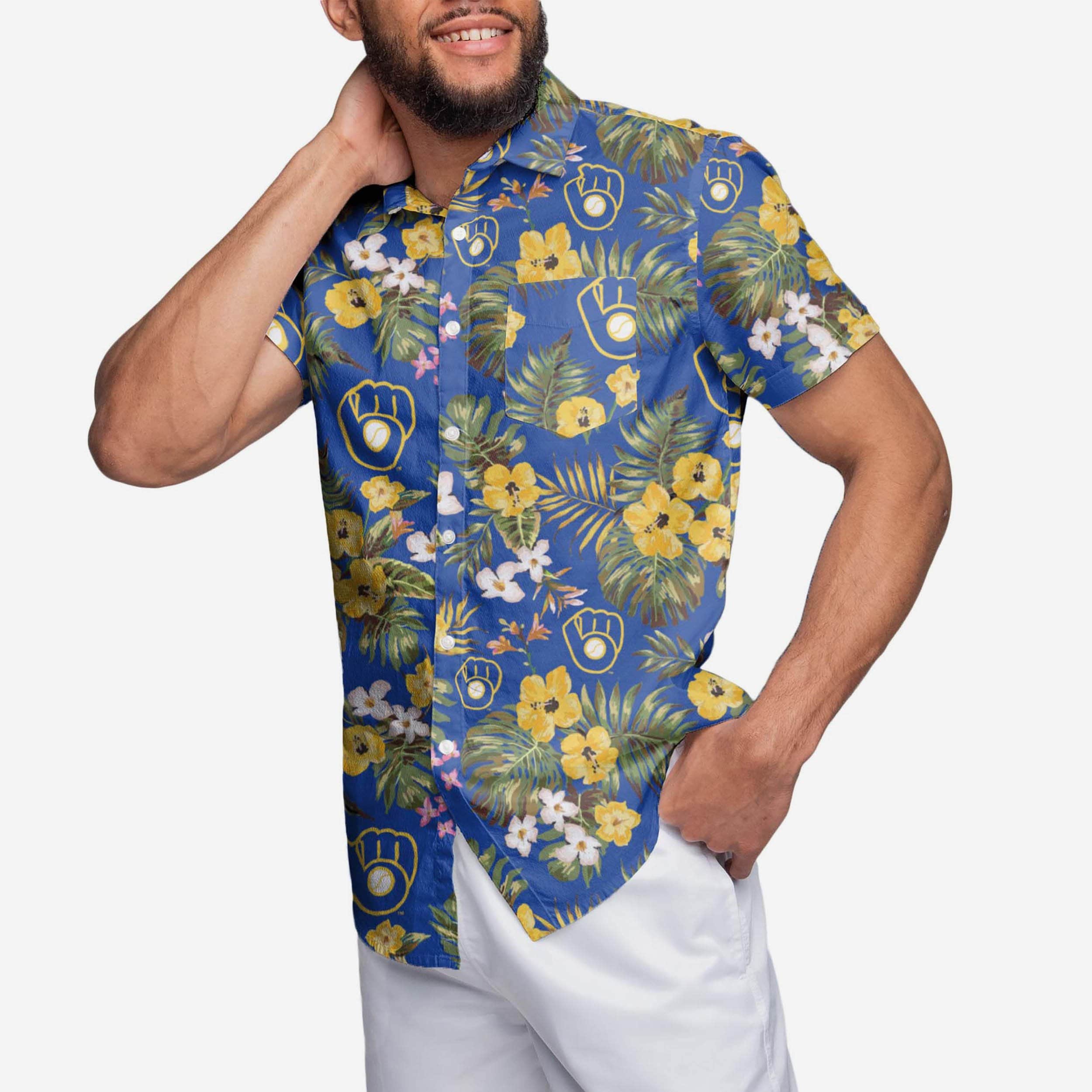 Milwaukee Brewers Throwback Threads Button Up Shirt FOCO