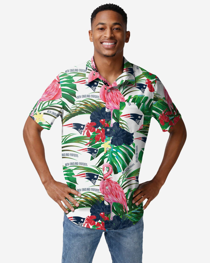 FOCO Milwaukee Brewers Flamingo Button Up Shirt, Mens Size: M