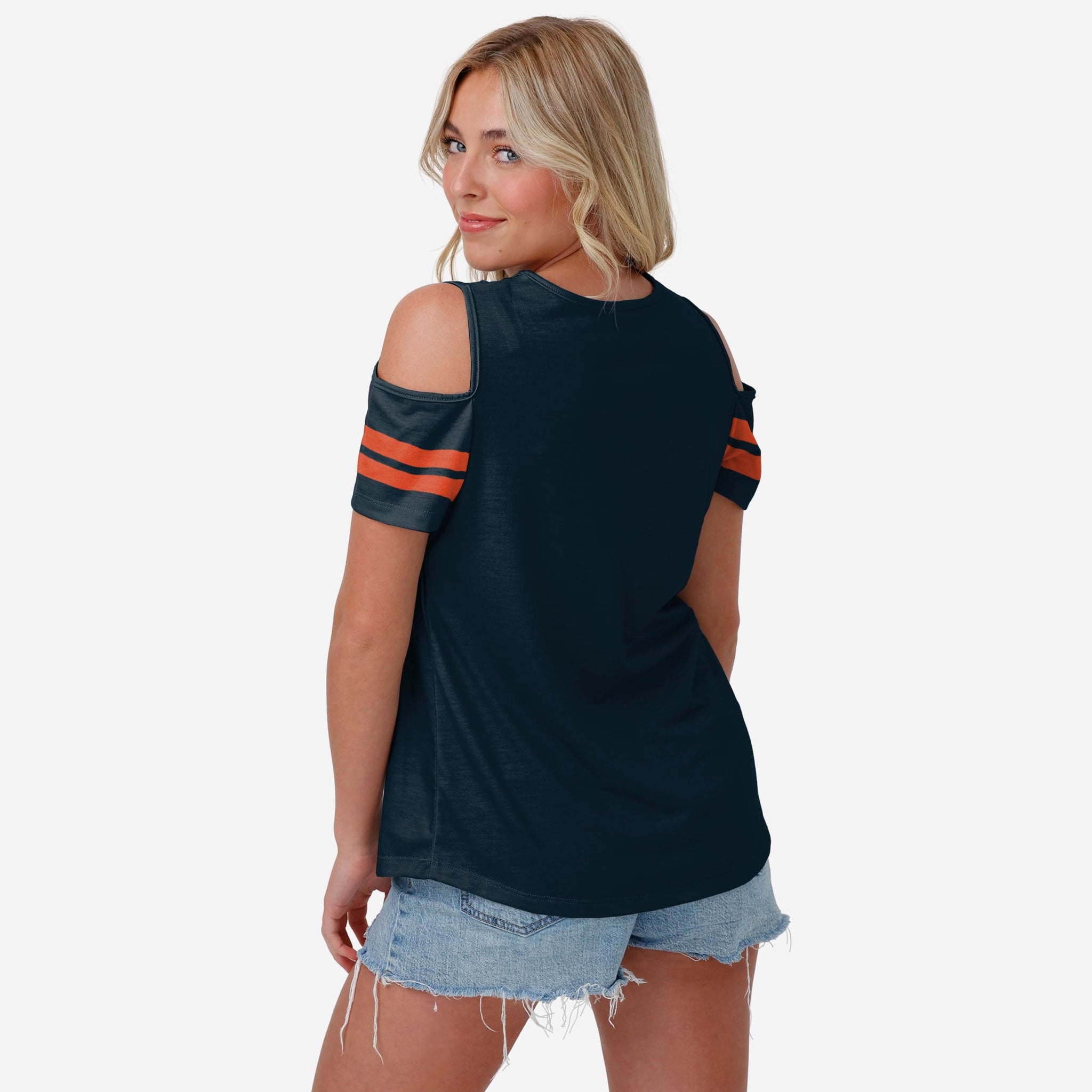 FOCO Chicago Bears NFL Womens Cold Shoulder T-Shirt